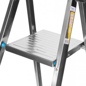 Стремянка стальная, оцинкованная, 3 ступени, шт