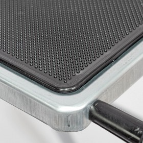 Стремянка стальная с широкими ступенями, 4 ступени, шт